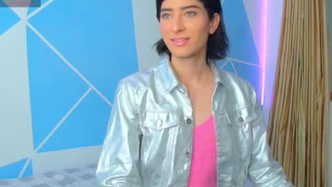 ISABELLA QUEENS  online show from February 11, 9:29 pm