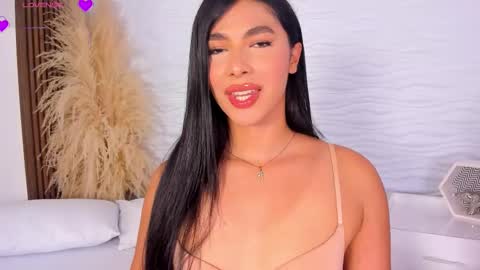 Isa online show from February 11, 9:51 pm