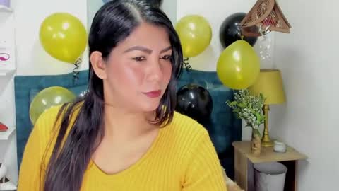 Isabel online show from June 9, 2:06 pm