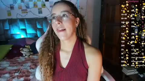 Isabela  online show from June 11, 2:00 am