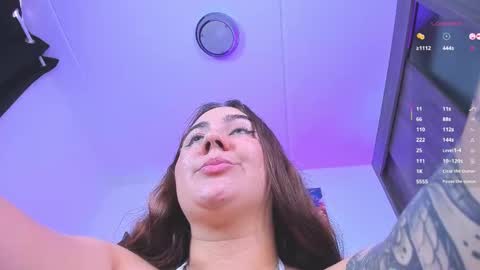 Isa online show from September 12, 7:05 pm