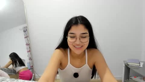 Isa Suarez online show from March 30, 9:26 pm