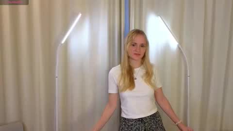 Olivia online show from December 1, 5:16 am