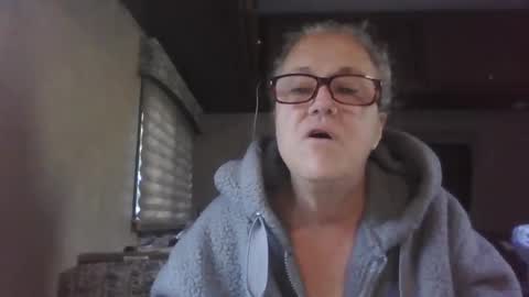 Iseestarz420 online show from December 6, 6:44 pm