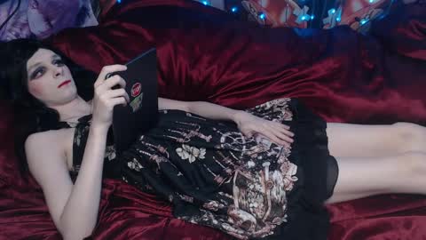 Sele online show from April 8, 10:24 pm