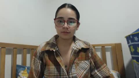 Emma online show from February 3, 2:53 am