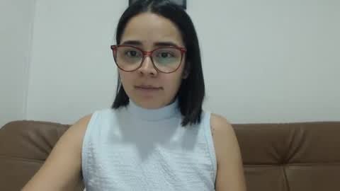 Emma online show from November 18, 3:20 am