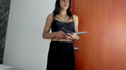 isidel79 online show from February 7, 1:25 pm