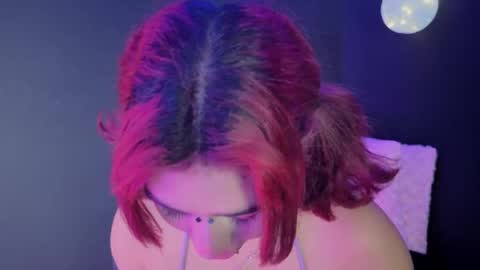 Isisjones18 online show from September 13, 4:04 am