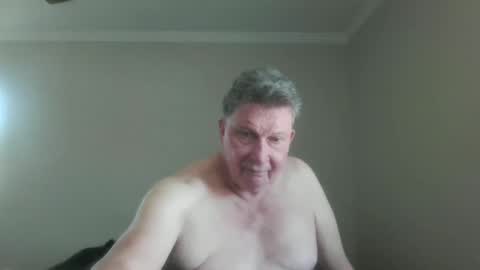 island625103 online show from October 9, 7:30 pm