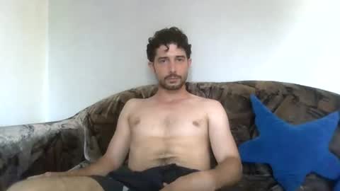islaysince97 online show from July 18, 1:57 pm