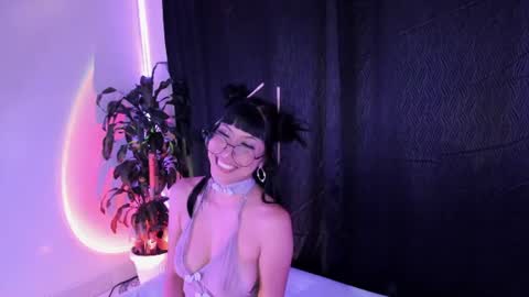 Issa and Neron online show from June 23, 6:03 pm