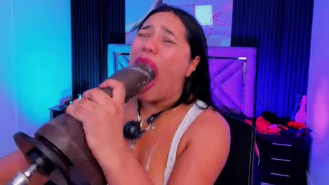 Issafoxx online show from October 18, 2:21 pm