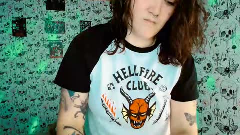 Yiz online show from March 1, 4:28 am