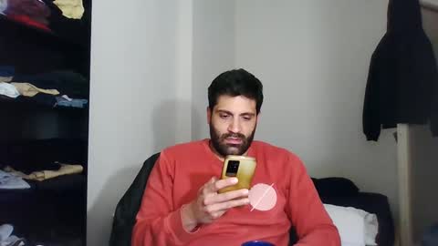 italianboybcn online show from March 9, 7:01 am