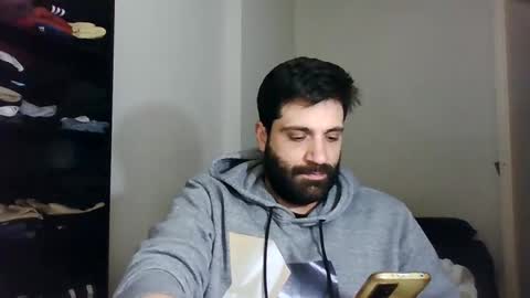 italianboybcn online show from January 29, 7:04 am