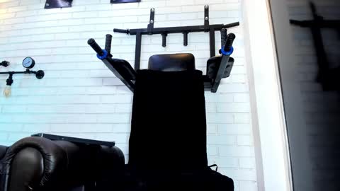 Italo Moore online show from December 20, 12:01 pm