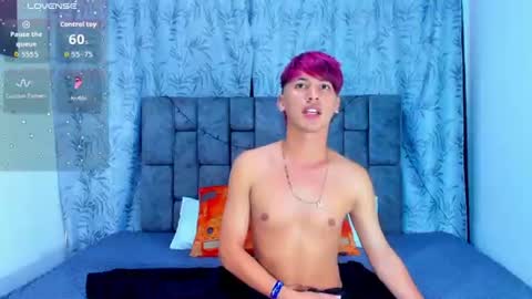 ithan_kingtwin online show from June 22, 7:21 pm