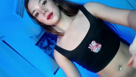 EZZIE online show from February 20, 8:36 pm