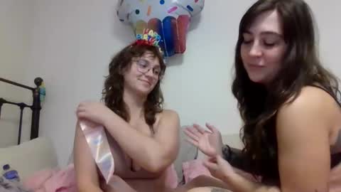 itsalwayssunny6969 online show from December 31, 1:57 am