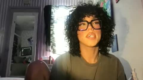 itsariessecrets online show from March 3, 7:10 pm