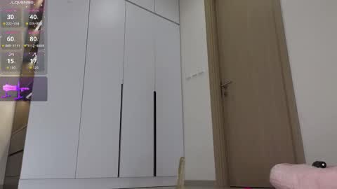 Queen Liya online show from February 18, 5:02 pm