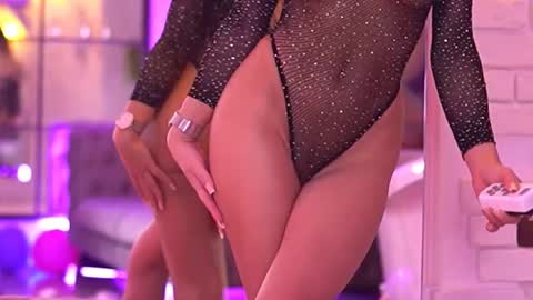 itsivylicious online show from January 16, 6:11 am