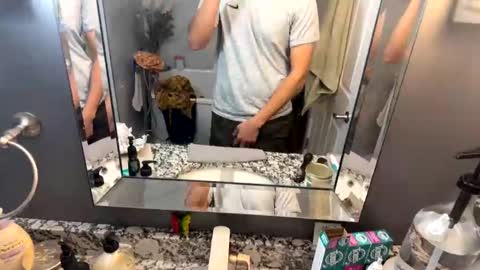 Snapshot of itsjayyourbae chatting on December 22, 1:00 pm itsjayyourbae online show from December 22, 1:00 pm