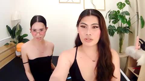 itsme_kat online show from June 17, 4:23 pm