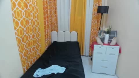 itsmearianne online show from July 17, 10:50 am