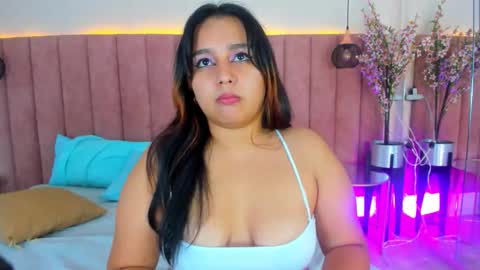Snapshot of ivannaavega chatting on October 23, 5:09 am Ivanna online show from October 23, 5:09 am