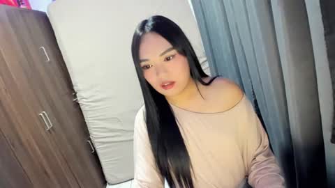 ivory_fons online show from April 15, 7:06 pm