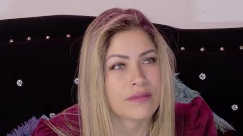 Diana Rojas  online show from September 13, 1:41 am