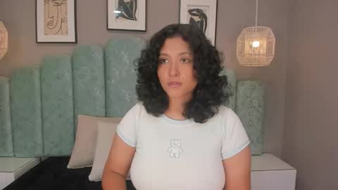 Snapshot of ivy_and_molly chatting on September 10, 8:32 pm Ivy and Molly online show from September 10, 8:32 pm