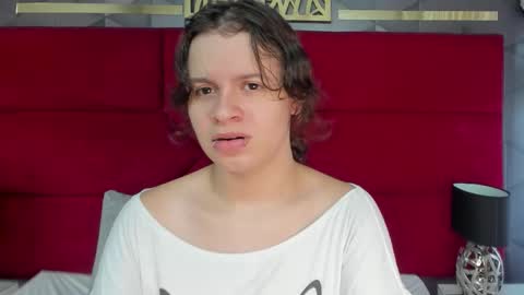 Snapshot of ivy_and_molly chatting on September 16, 8:45 pm Ivy and Molly online show from September 16, 8:45 pm