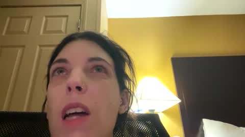 ivy_rose90 online show from October 7, 1:34 am