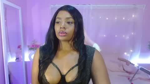 i v y  b l i s s online show from June 11, 4:43 am