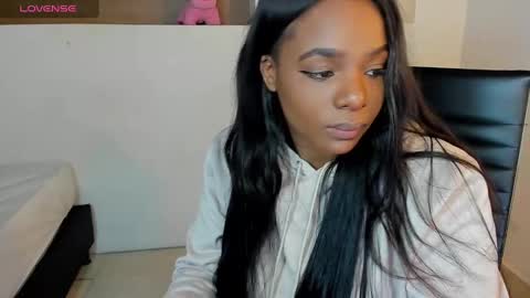 i v y  b l i s s online show from March 9, 12:09 pm