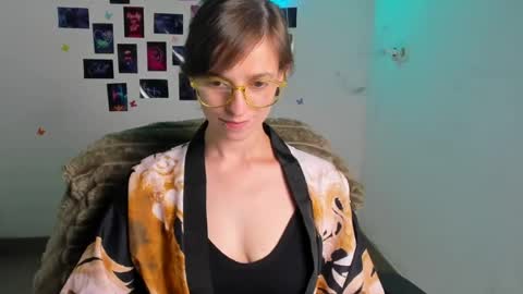 Ivy online show from July 10, 1:16 pm