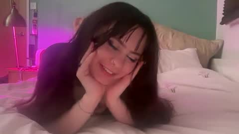 maya  ivy online show from April 13, 11:42 pm