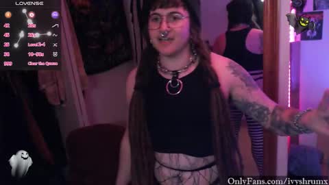 Ivy ShrumX online show from November 14, 2:58 am