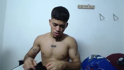 izaack online show from September 11, 4:03 am