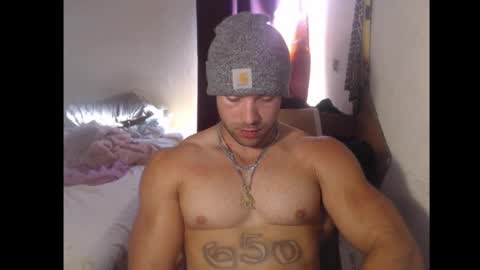 izak144 online show from November 26, 9:11 pm