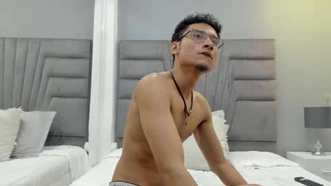 izato online show from February 24, 2:26 pm