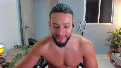 Calix  Independient model Insta and twt Calixsnake online show from April 12, 11:53 pm