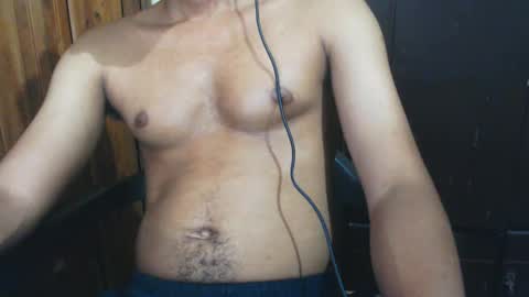 Snapshot of j_castello chatting on October 24, 1:39 am J online show from October 24, 1:39 am