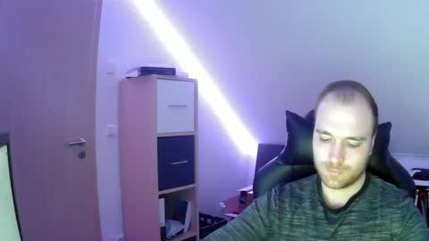 Snapshot of j_german783377 chatting on February 17, 6:17 pm here4y online show from February 17, 6:17 pm