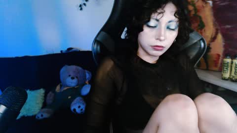 jade 18  online show from May 7, 7:48 am
