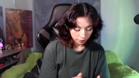 jade 18  online show from September 12, 5:09 am