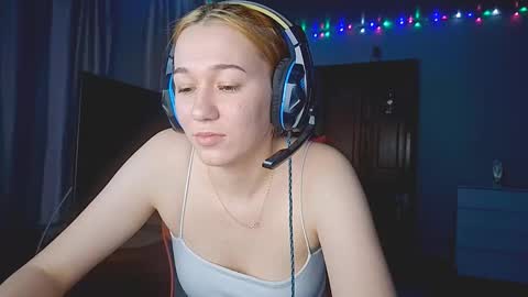 Snapshot of jacelyngarcea chatting on October 17, 12:53 pm Lilo online show from October 17, 12:53 pm